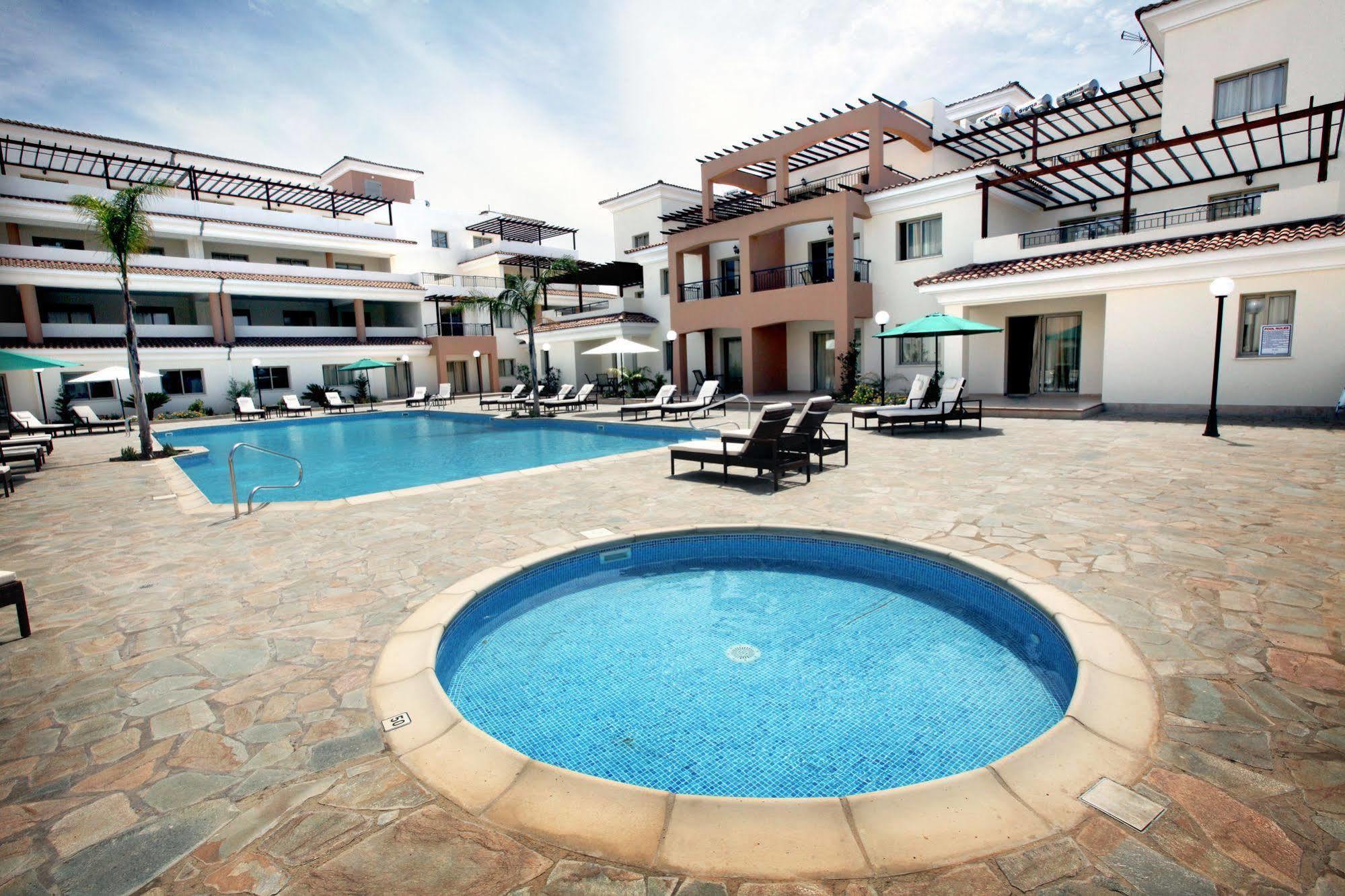 Oracle Exclusive Resort Paphos Buitenkant foto